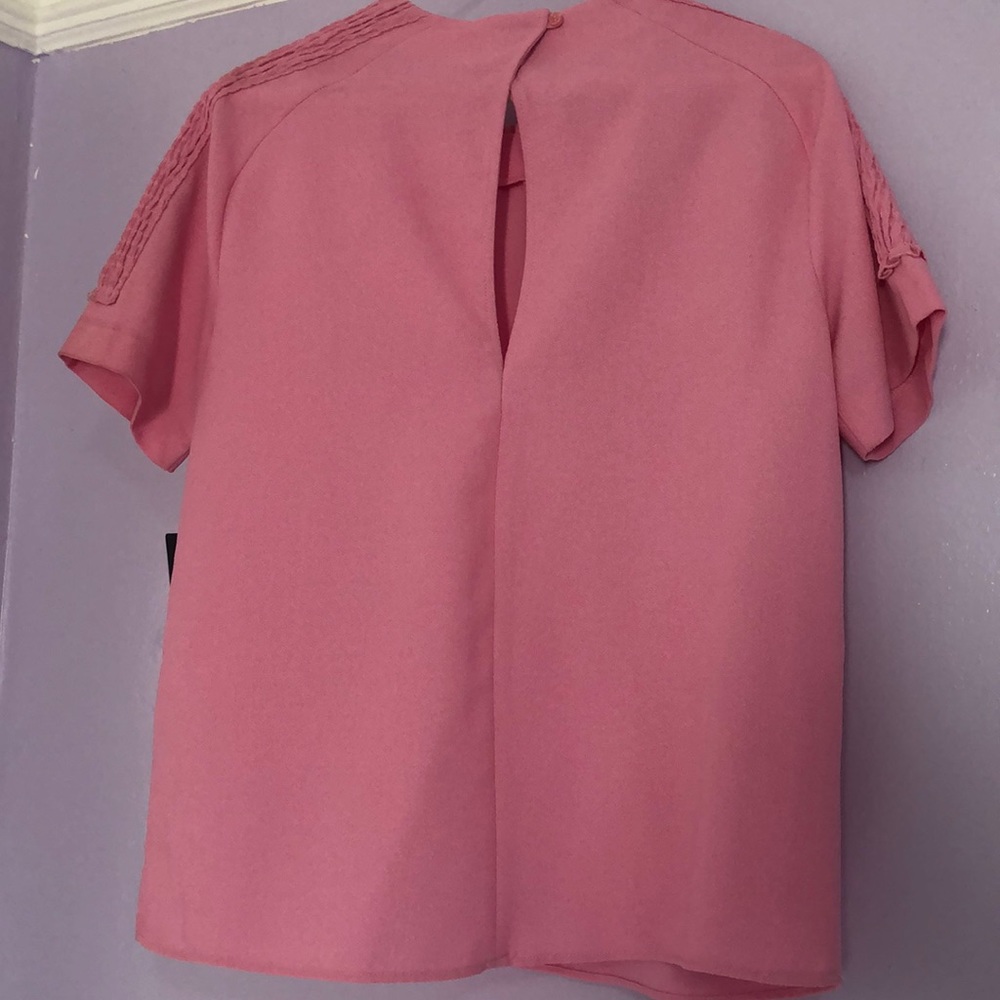 Pink jeweled short sleeve - Picture 2 of 2